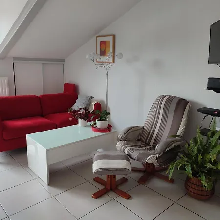 Location De Charme T3 Au 2E Etage Et Dernier Etage Apartment Cambo-les-Bains Exterior photo