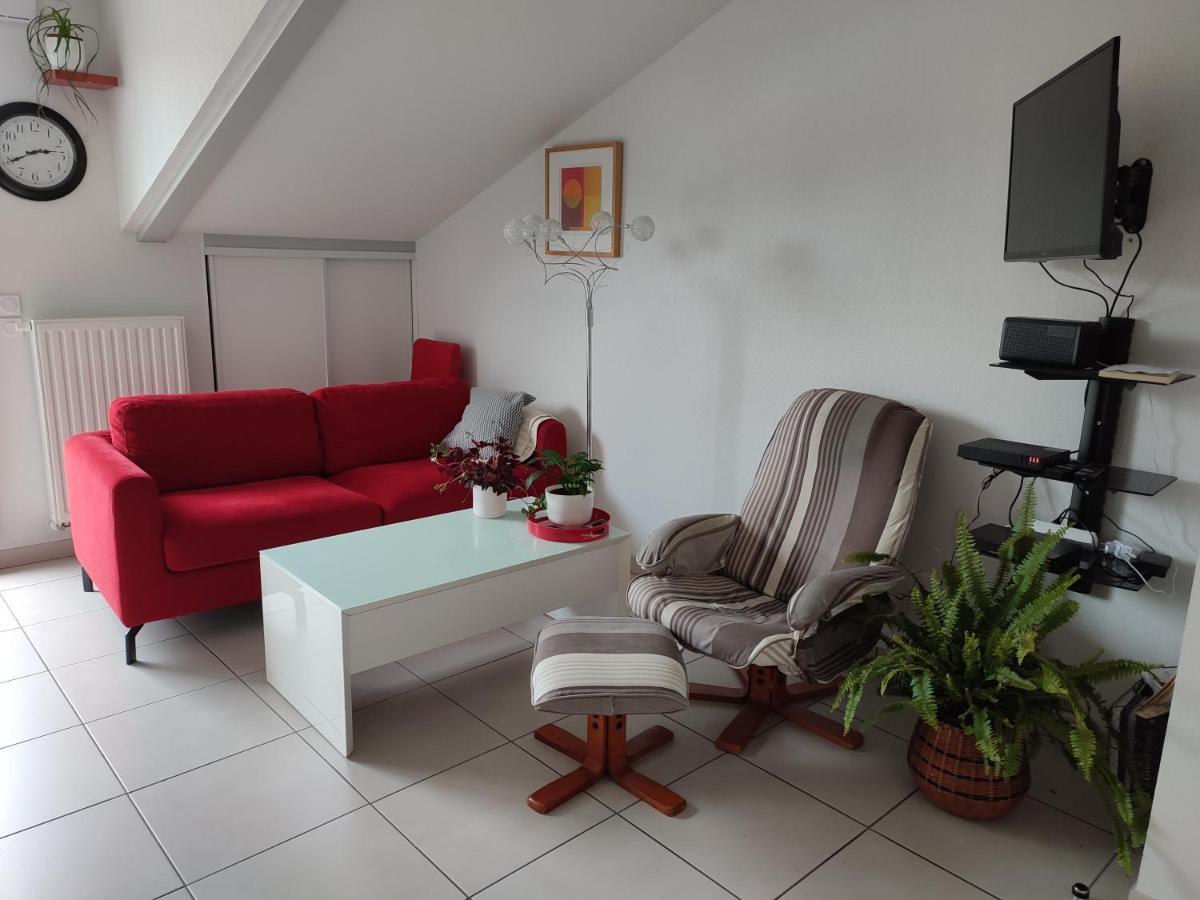 Location De Charme T3 Au 2e Etage Et Dernier Etage